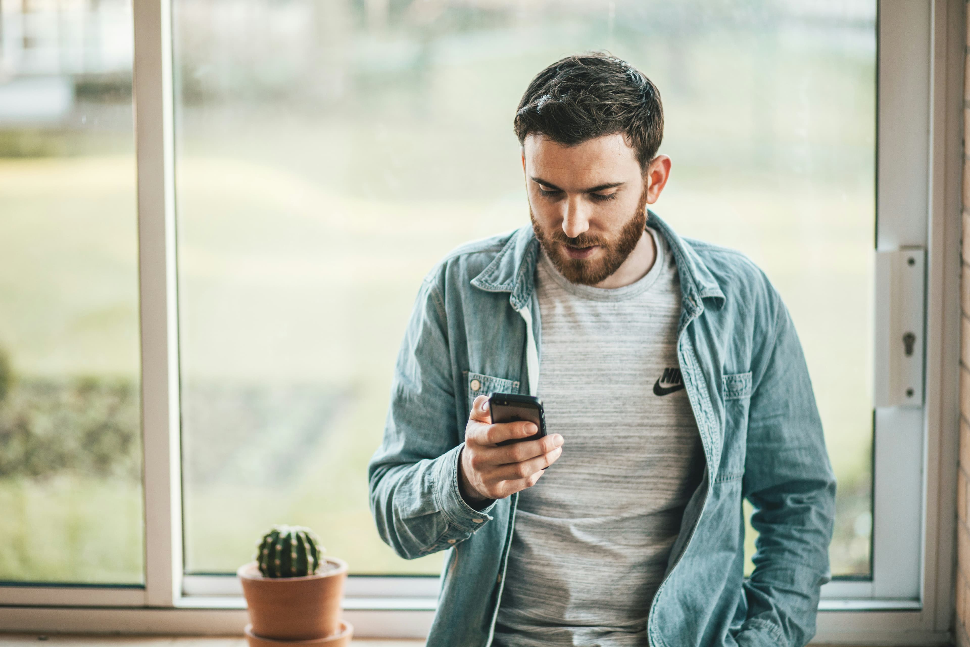 Cara membeli paket eSIM